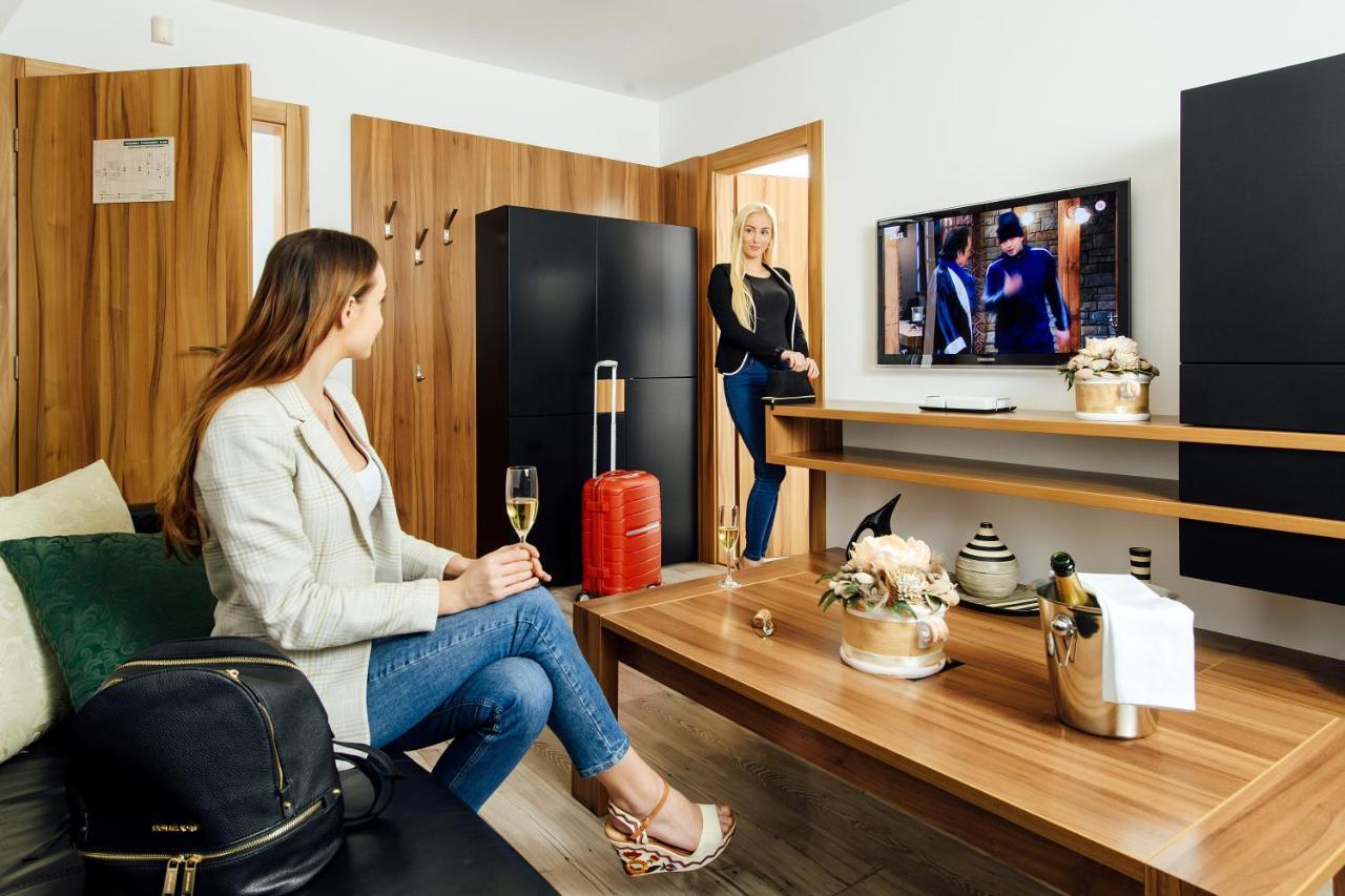 Chata Cementar Podhorie  Exteriör bild